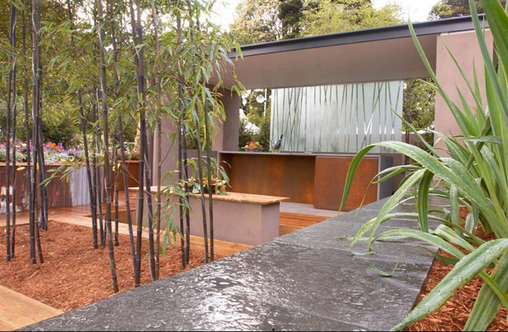 Habit8 - Public Art and Experimental - Sydney in Bloom 2004 1